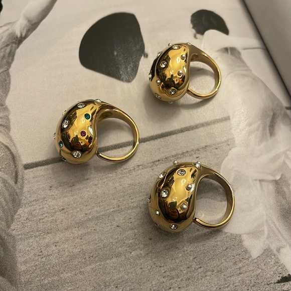 Chunky gold rings - Picture 2 of 7